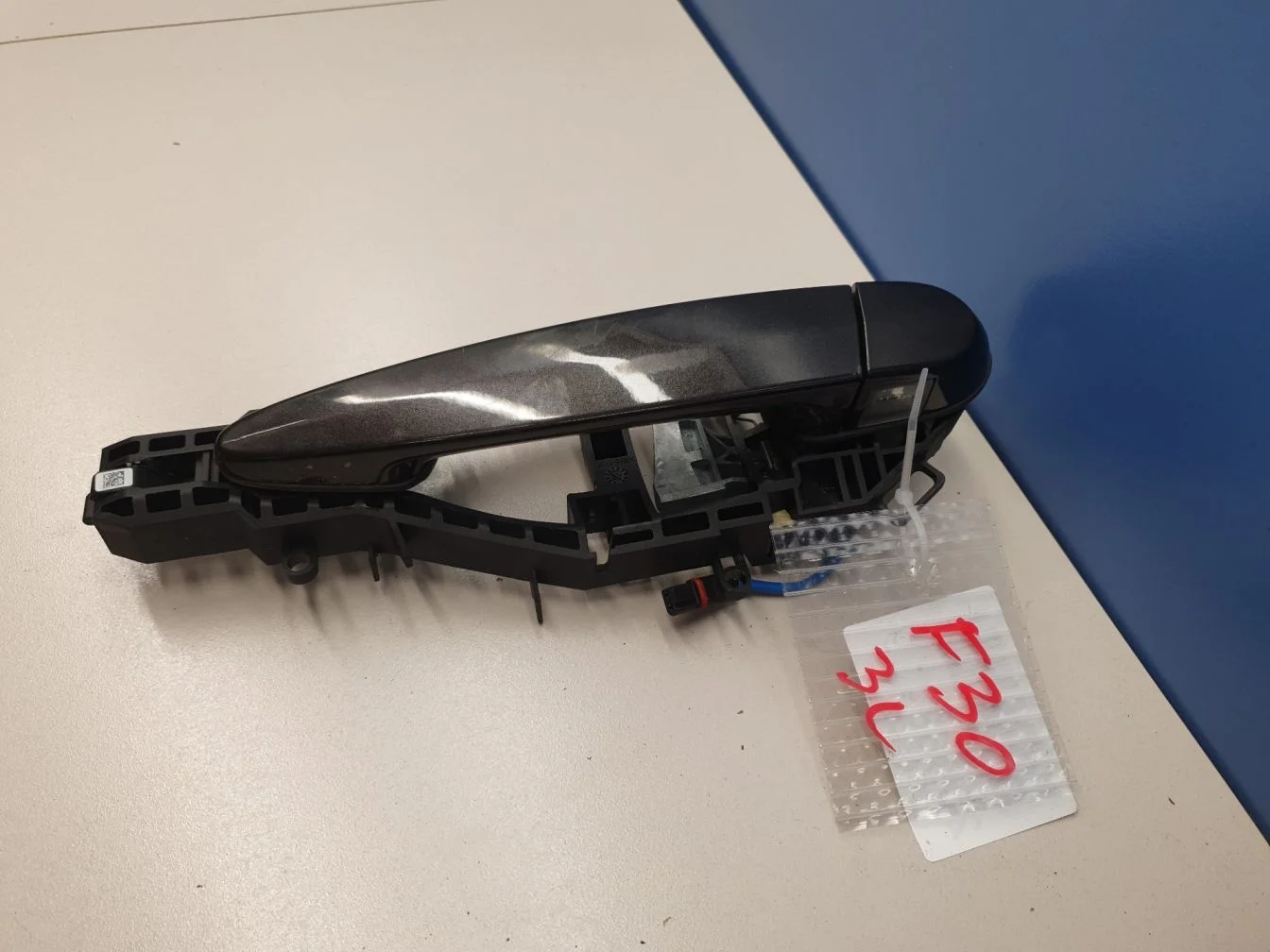 Ручка двери нaружная задняя левая для BMW 3 F30 2011-2018