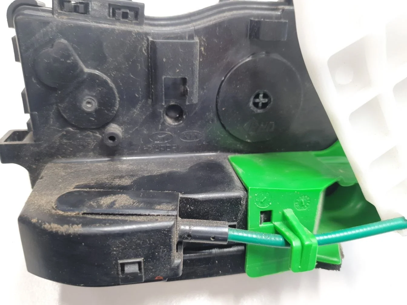 Замок двери задней левой для Hyundai i40 2011-2019