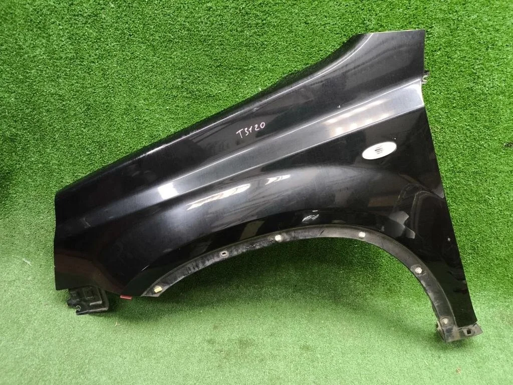 Б.у. крыло NISSAN X-TRAIL T31 NISSAN X-TRAIL T31 2.5 2010
