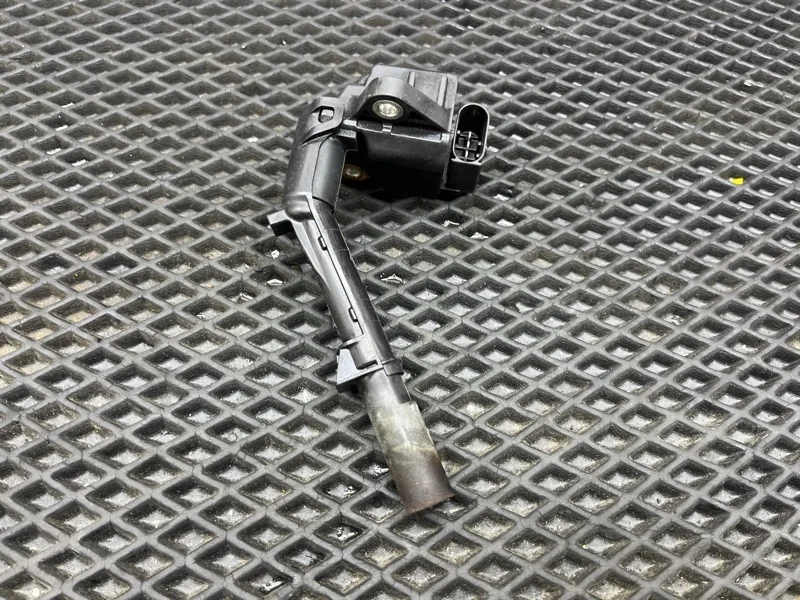 Катушка зажигания Mercedes-Benz E-class A2749061400 213 M274