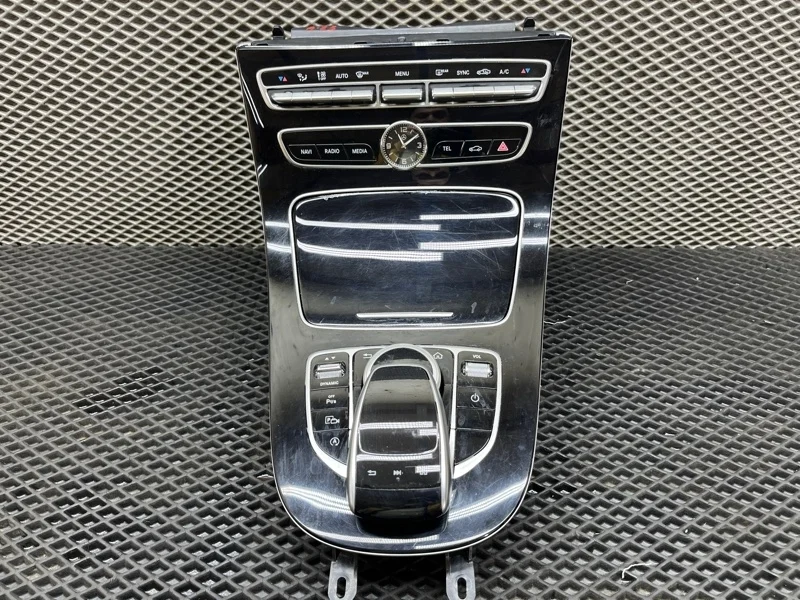 Консоль КПП Mercedes-Benz E-class A2139008310 213 642