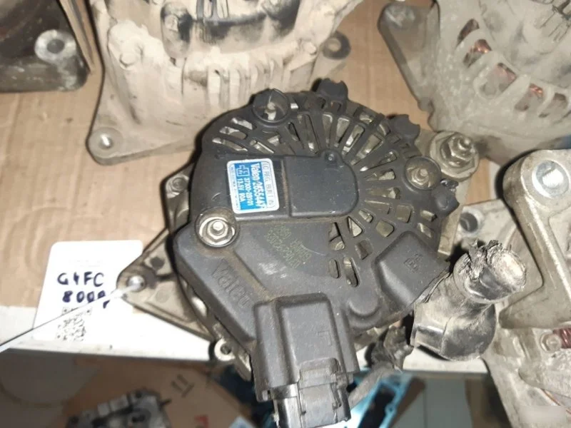 Генератор Hyundai i30 373002B101 1.4