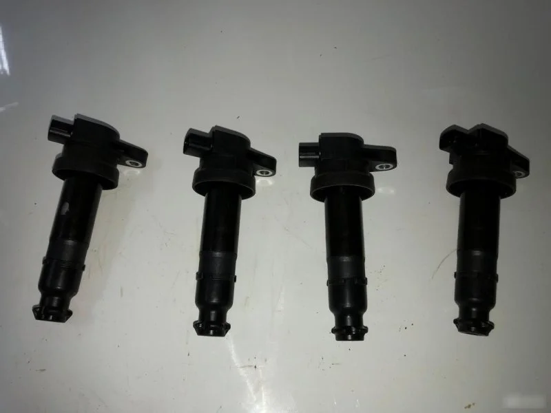 Катушка зажигания Hyundai 273012B000 G4FA