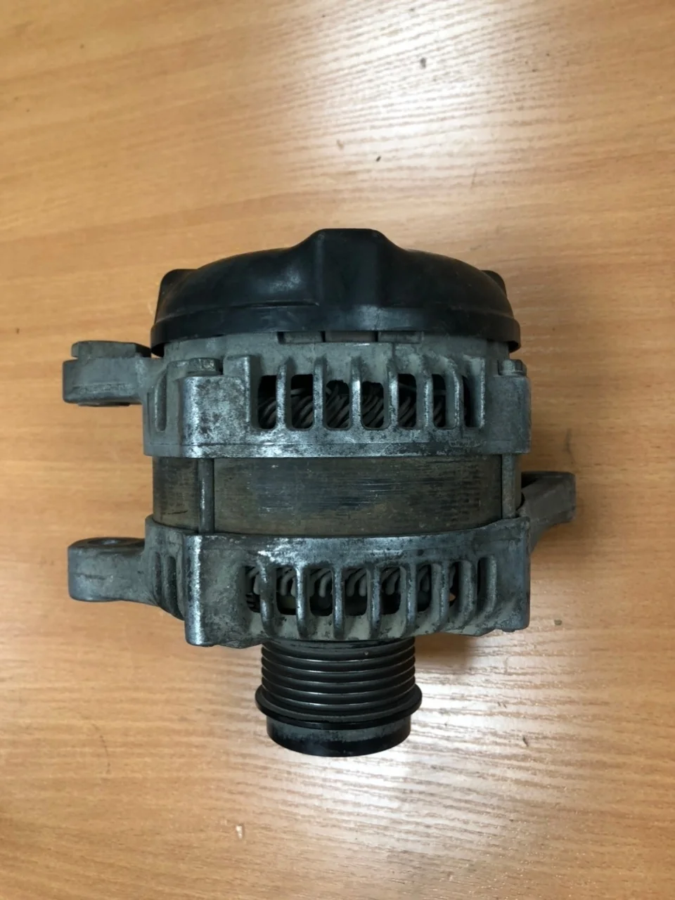 Генератор Toyota Corolla 2706037010 E150 1ZR-FE