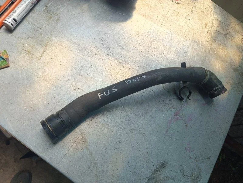 Патрубок радиатора двс ford fusion 2002-2012