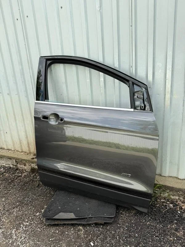 Дверь Ford Kuga 2018
