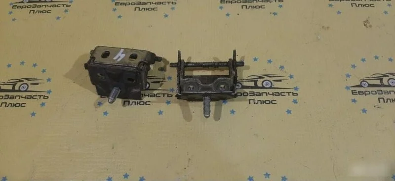 Петля крышки багажника Ford Fusion 1527348 B226
