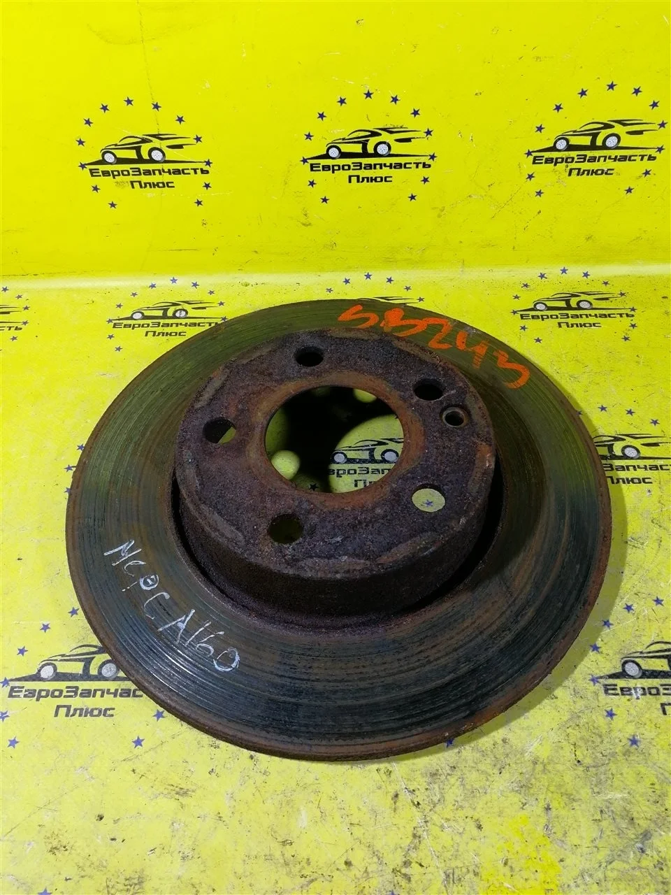 Диск тормозной Mercedes-Benz A160 A1694210812 W169, передний