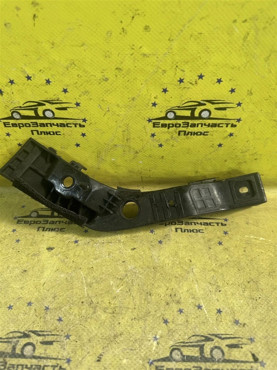 Кронштейн бампера Hyundai i30 1 865142R000 FD, передний правый