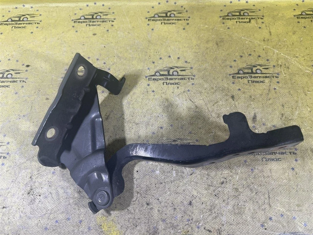Петля капота SsangYong Actyon New 6181031001 CK, левая