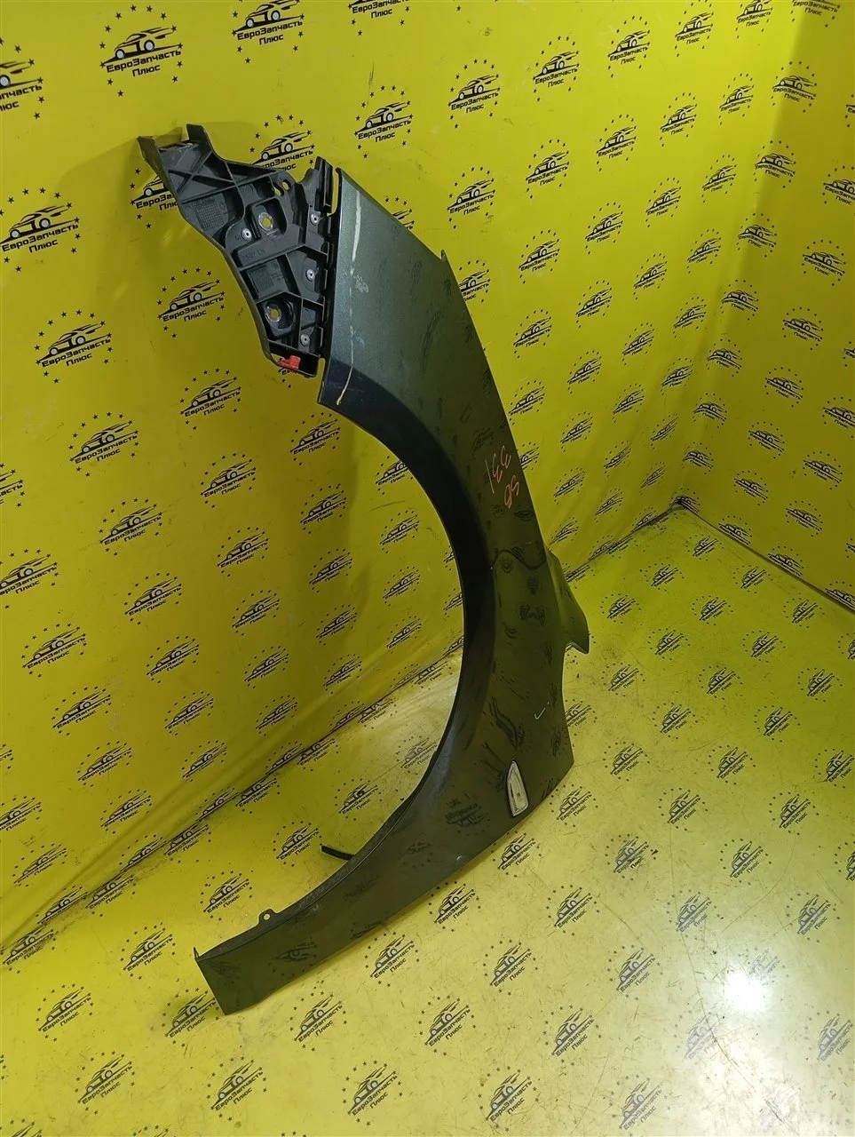 Крыло Opel Astra 13390003 J, переднее левое