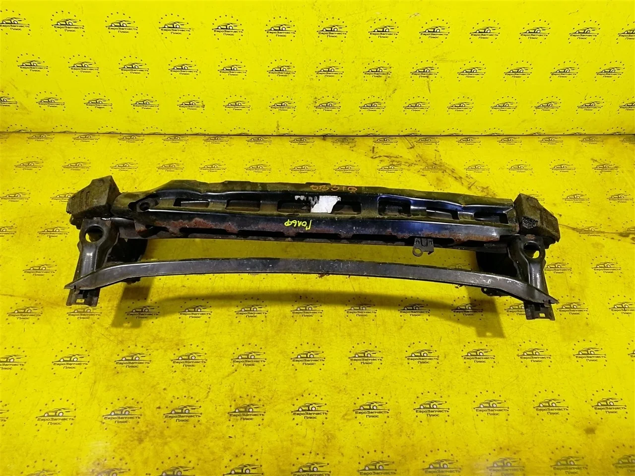 Усилитель бампера Volkswagen Golf 6 5K0807109 MK6, передний