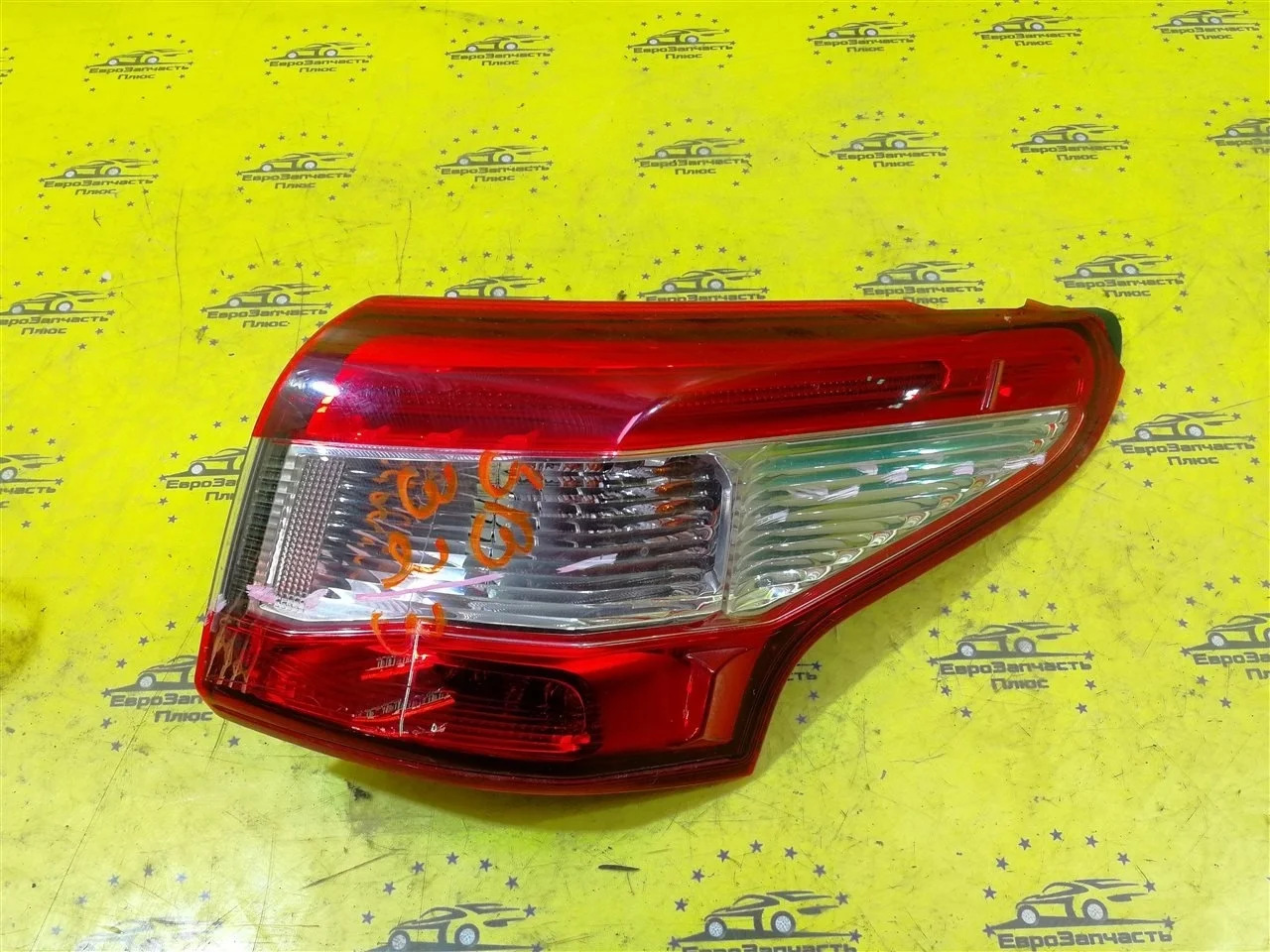 Фонарь дефект Nissan Qashqai 265504EA0A J11, задний правый