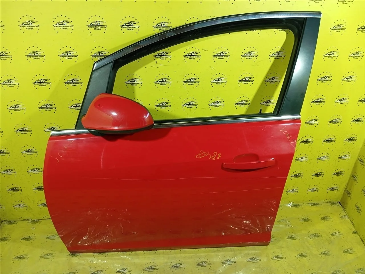 Дверь Opel Astra 13285606 J, передняя левая