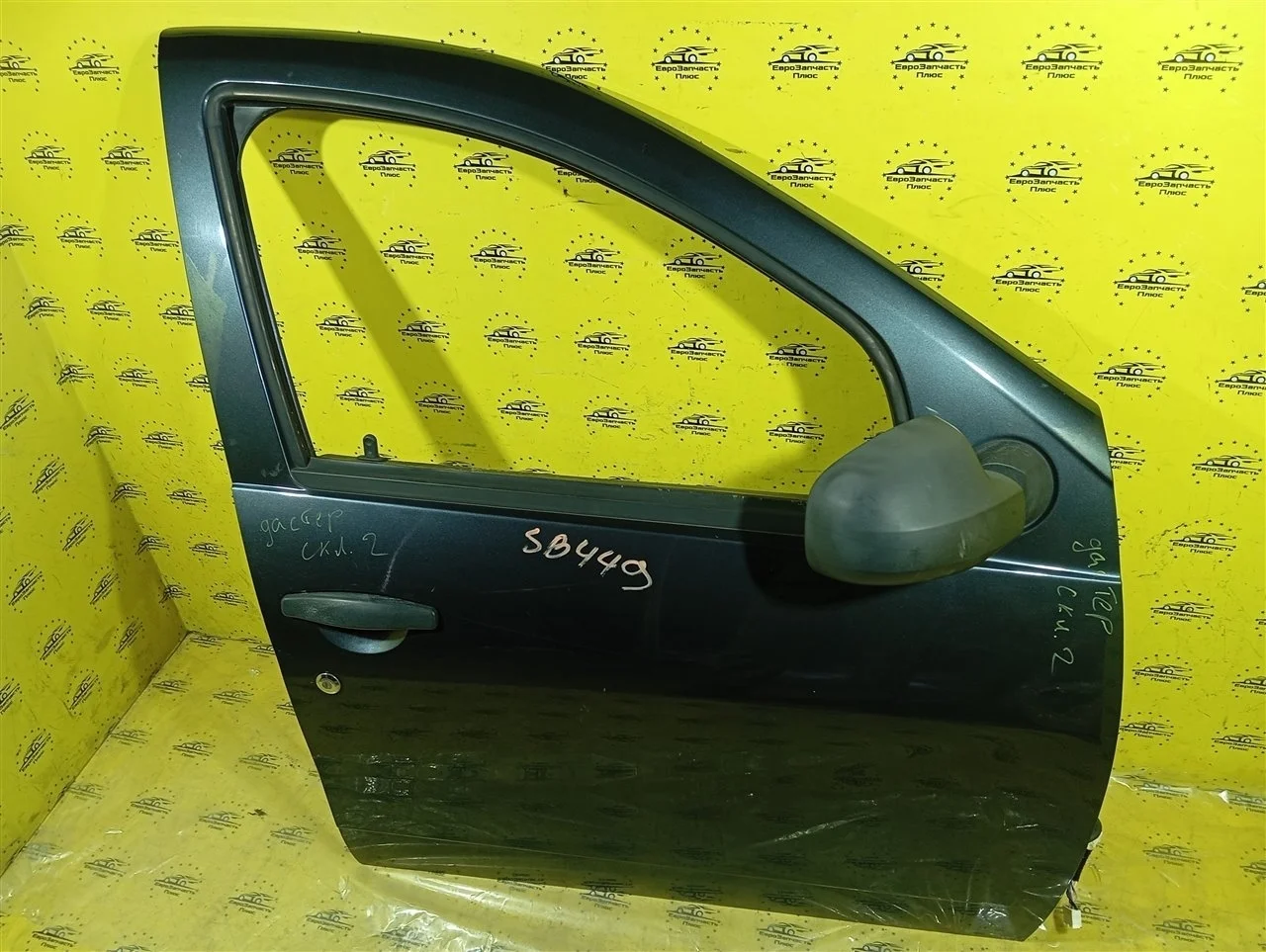 Дверь Renault Duster 801006719R, передняя правая