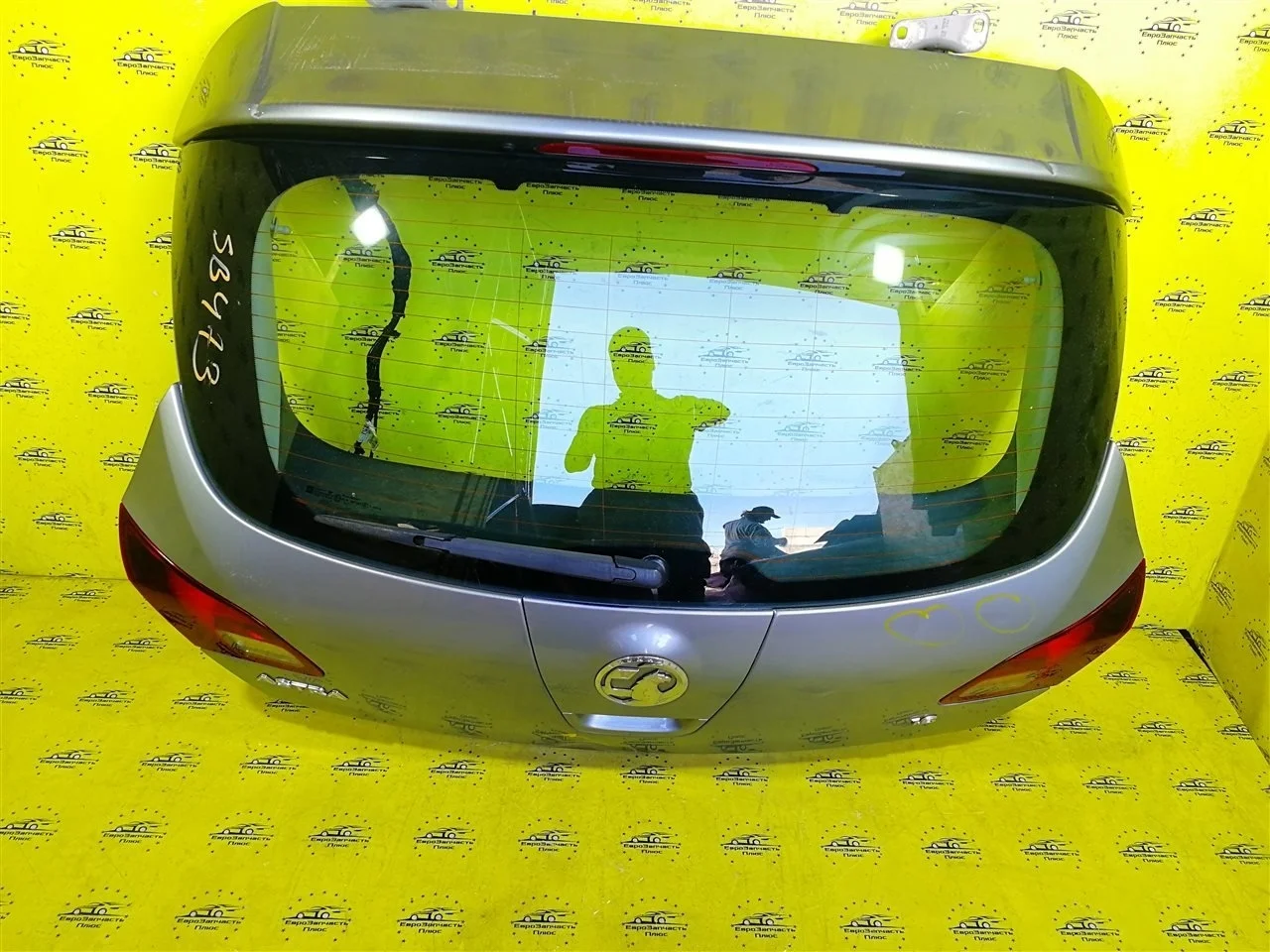 Крышка багажника Opel Astra 13288625 J