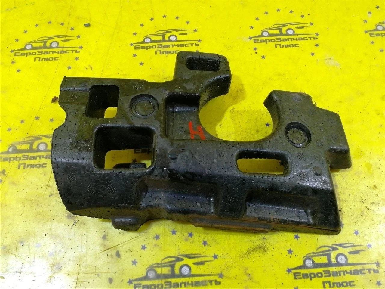 Наполнитель бампера Opel Astra H GTC 13110343, передний правый