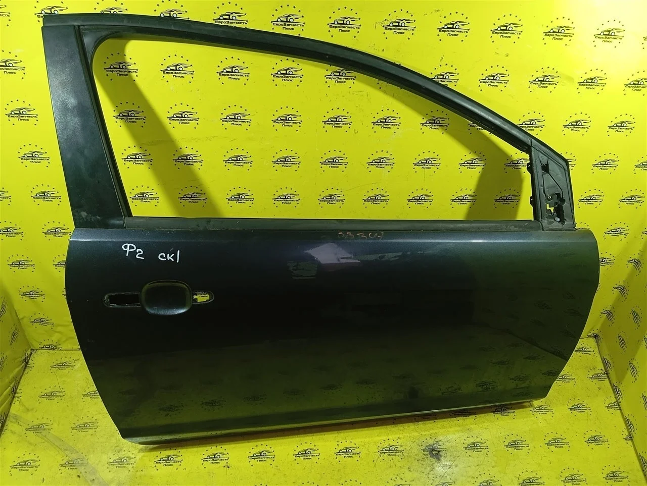 Дверь Ford Focus 2 1530169, передняя правая