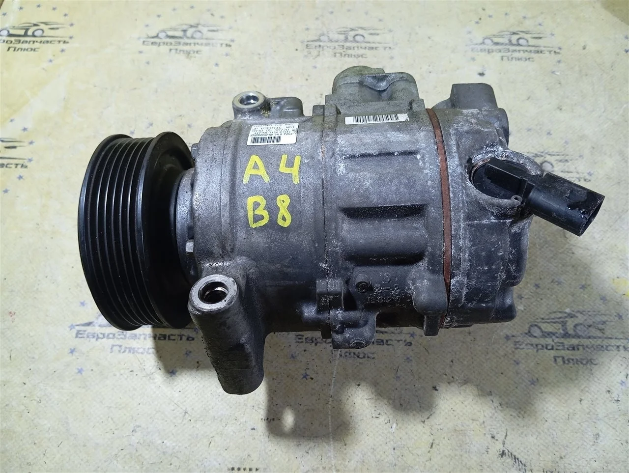Компрессор кондиционера Audi A4 8KD260805 B8
