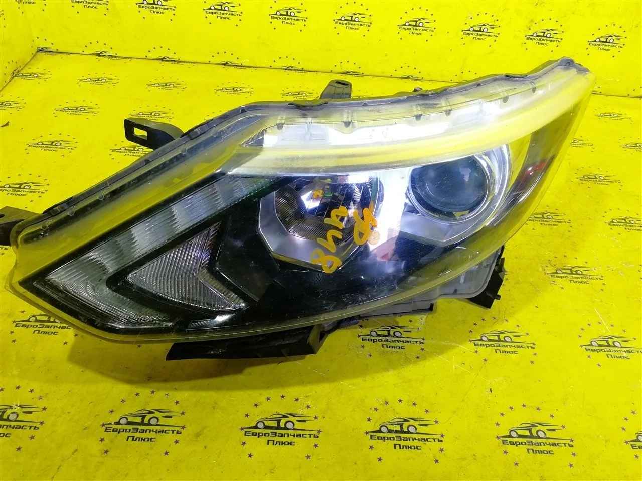 Фара Nissan Qashqai 260604EH1B J11, передняя левая