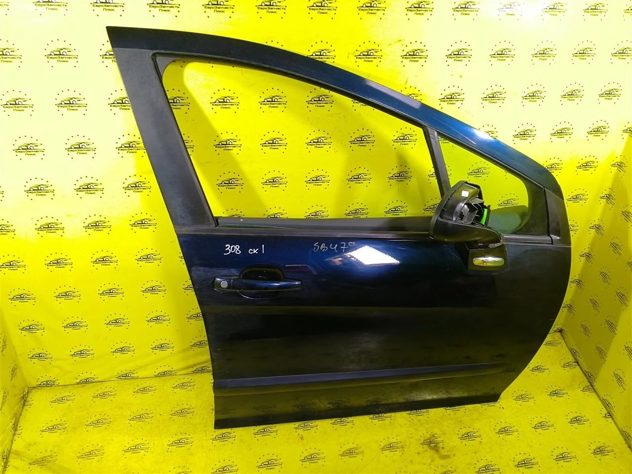 Дверь Peugeot 308 9004CC, передняя правая