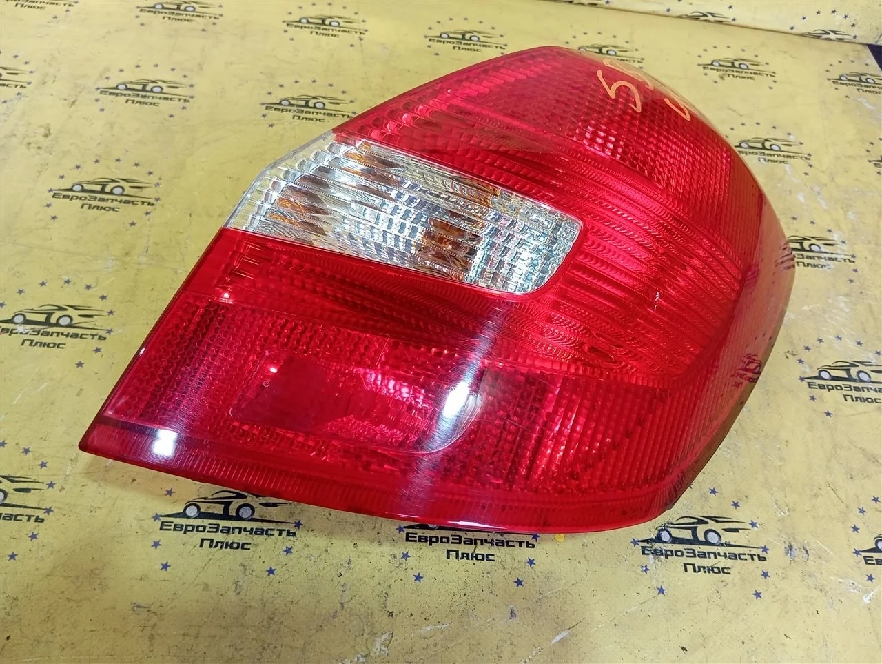 Фонарь Skoda Fabia 2 5J6945112 5J, задний правый