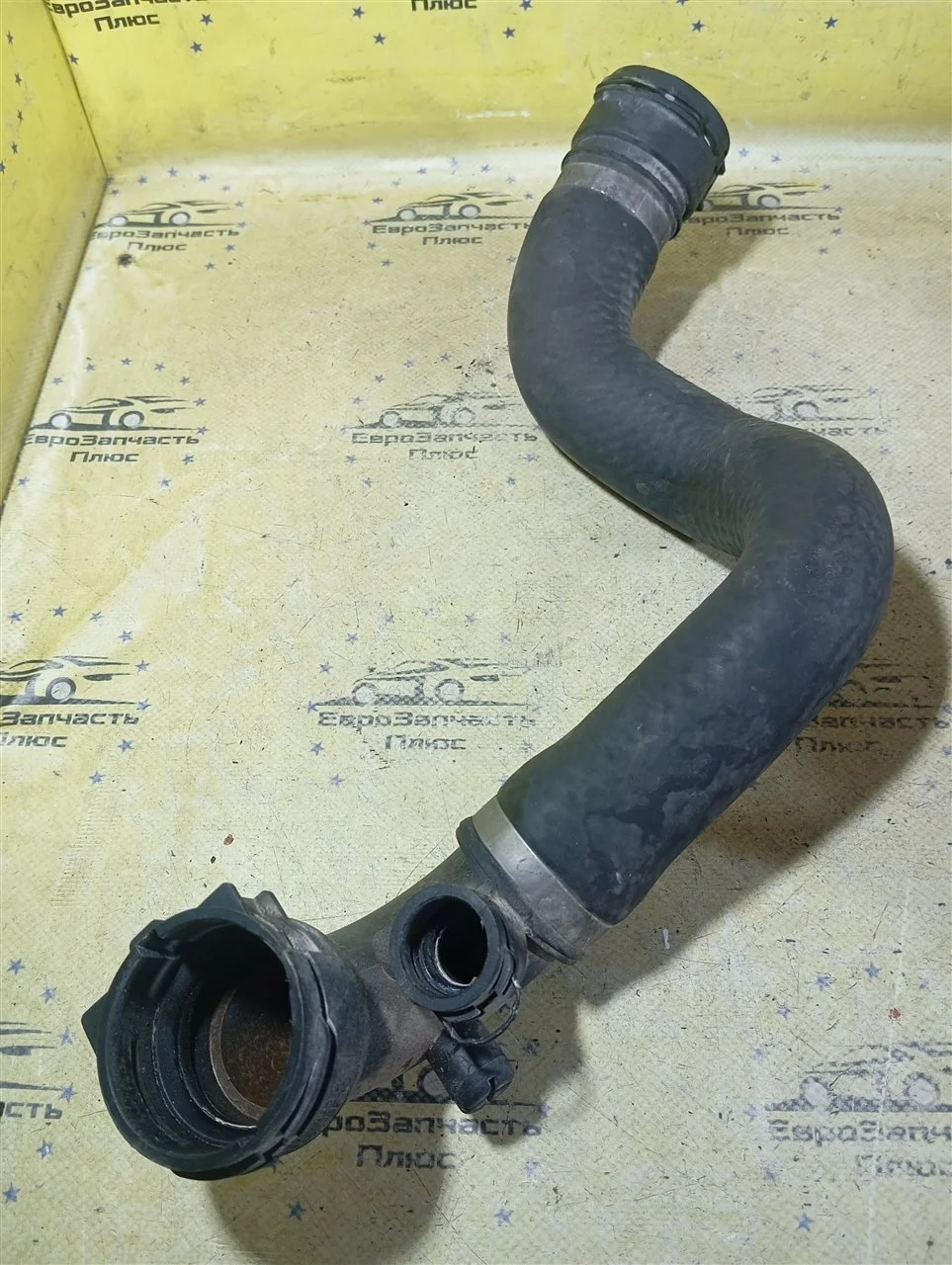 Патрубок BMW X5 11537500733 E53