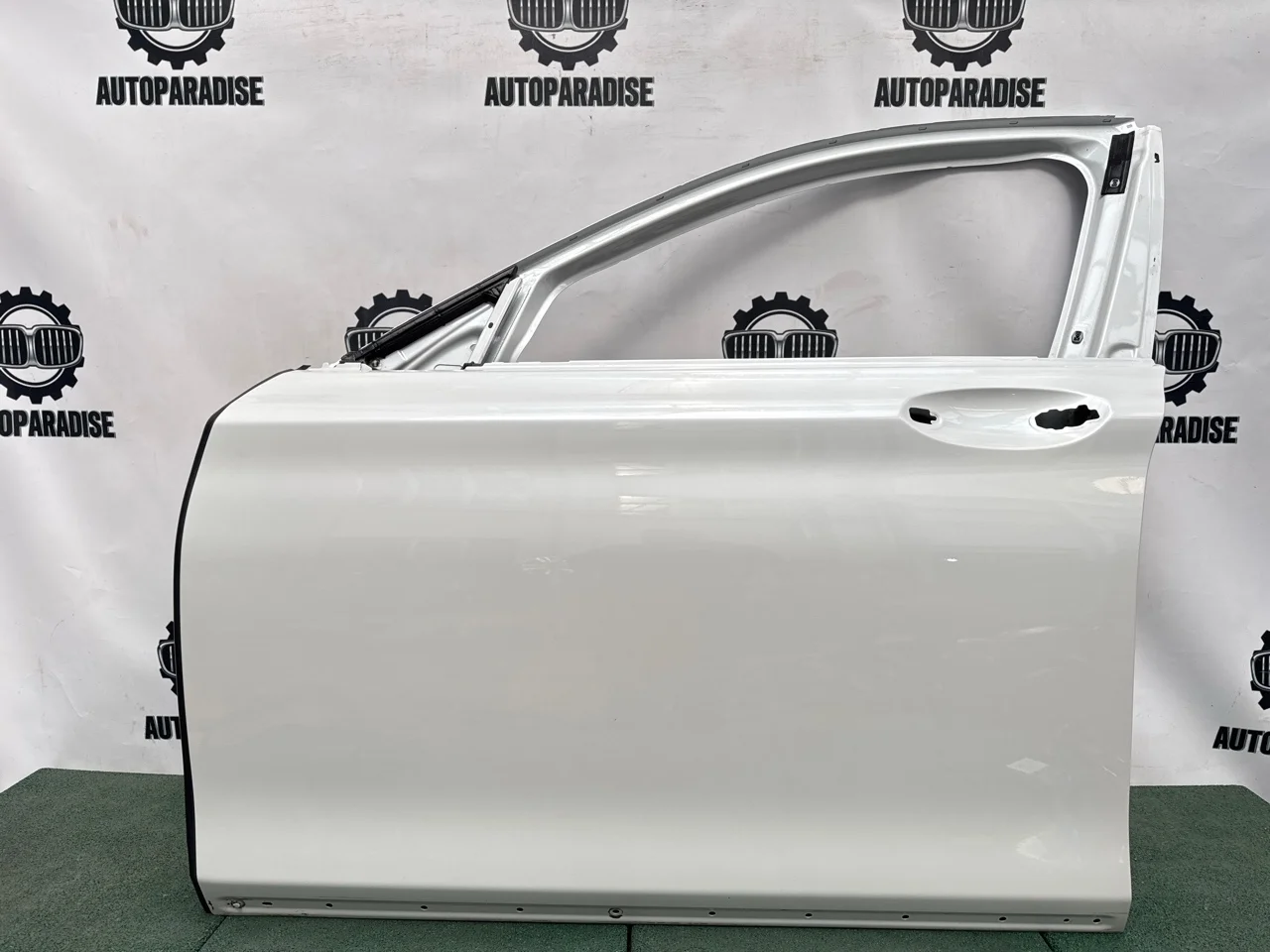 Дверь BMW 750i 2017 41517423699 G11 N63B44C, передняя левая