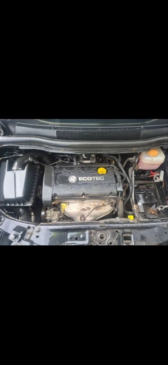 Двигатель Opel Zafira B Универсал 2008  Z16XE1 1.6L 1598 куб.см. бензин 77 кВт (105 л.c.) МКПП