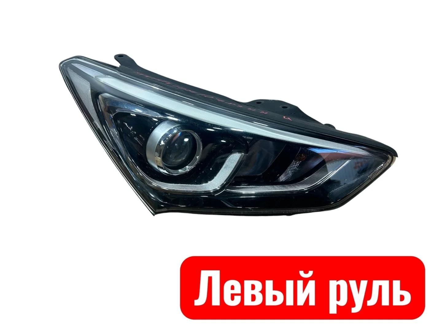 Фара Hyundai Santa Fe 2016 DM