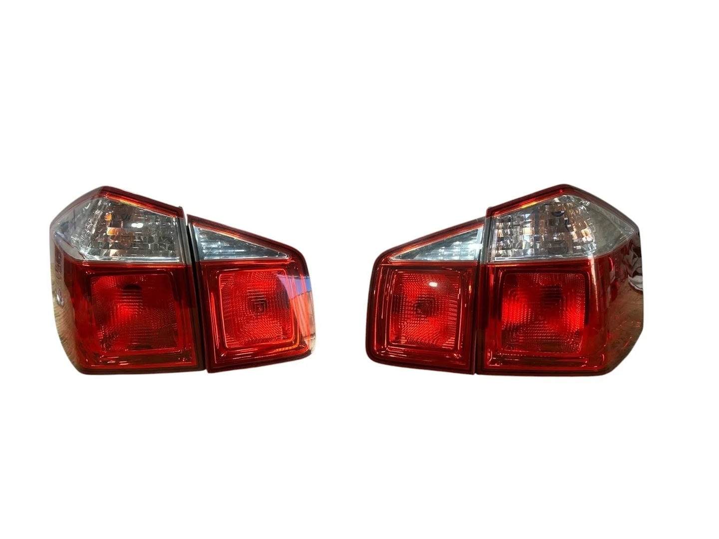 Фонарь Chevrolet Orlando 2012 J309