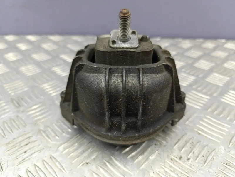 Подушка двигателя BMW 1 2009 22116760330 E82 N54B30A, левая