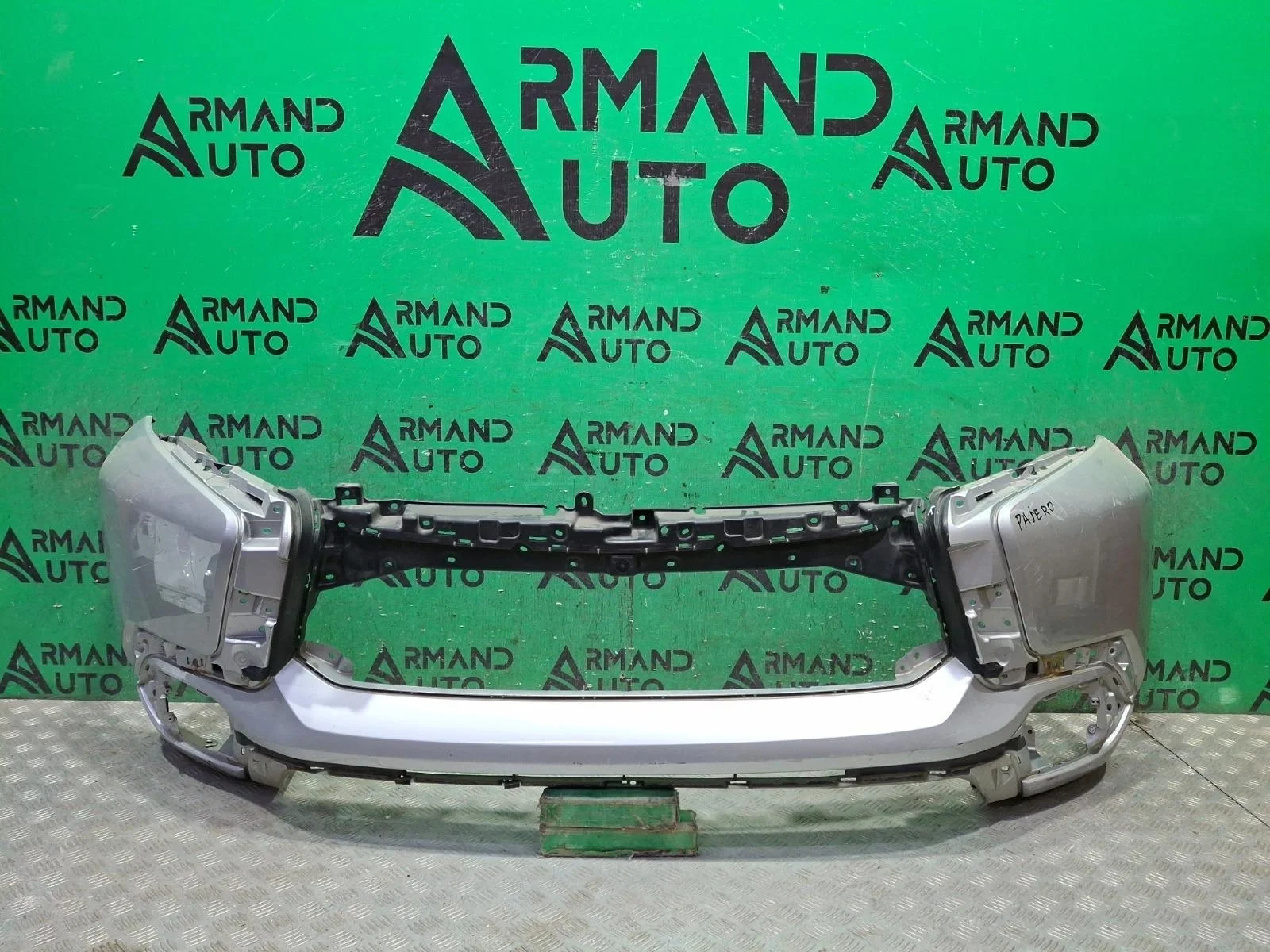 Бампер Mitsubishi Pajero Sport 2015-2021 6400G851 3, передний