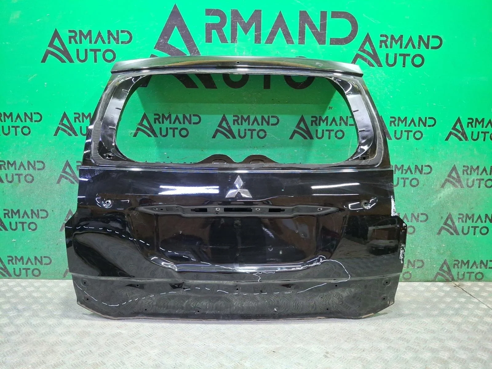 Дверь багажника Mitsubishi Pajero Sport 2015-2021 5801B684 3