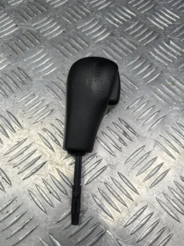Ручка селектора КПП BMW 1 2006 25167570652 E87 N52B30A