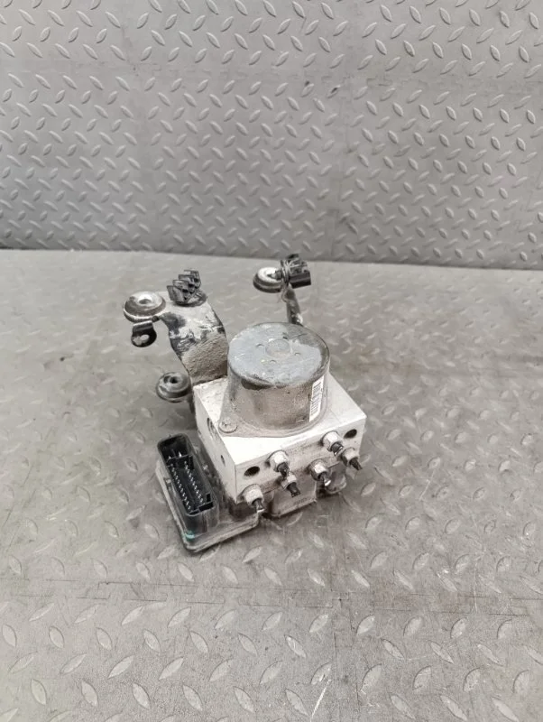 Блок ABS Ford Mondeo 2007 1756187 4 PNBA