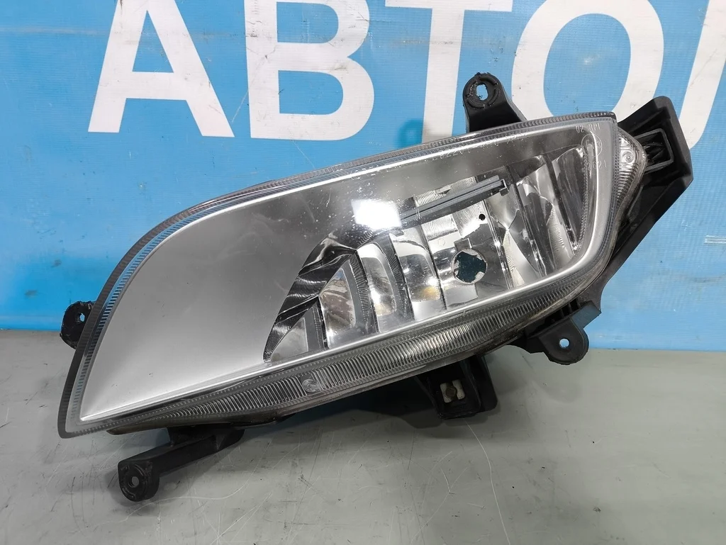фара противотуманная Hyundai Grand Starex 2007-2015  01.10.2009
