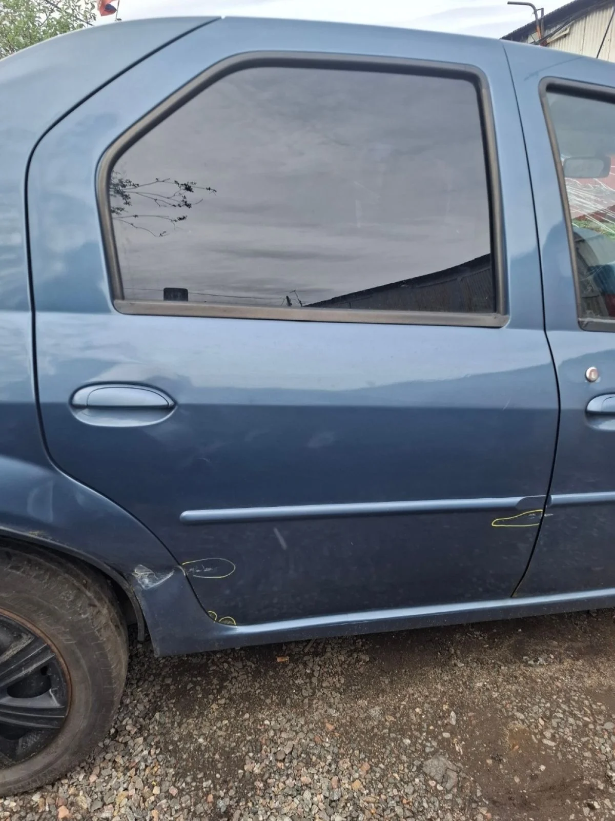 Дверь задняя правая Renault Logan