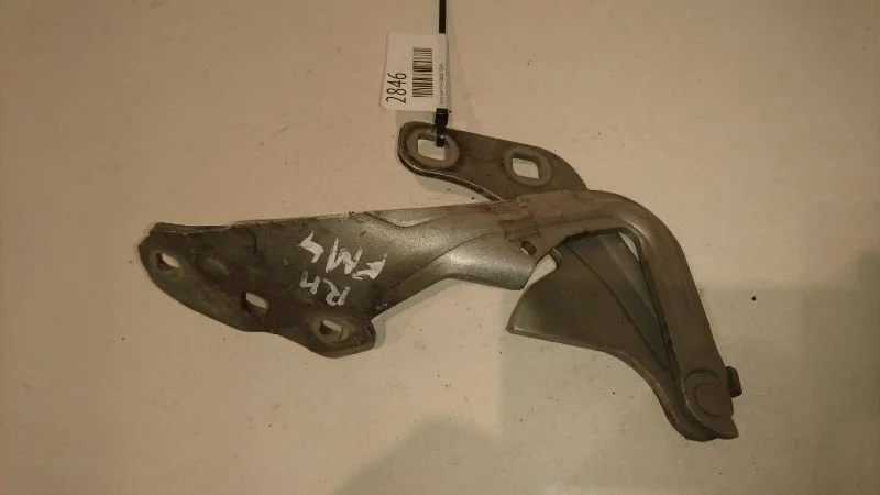 Петля капота Ford Mondeo 4 2007-2014