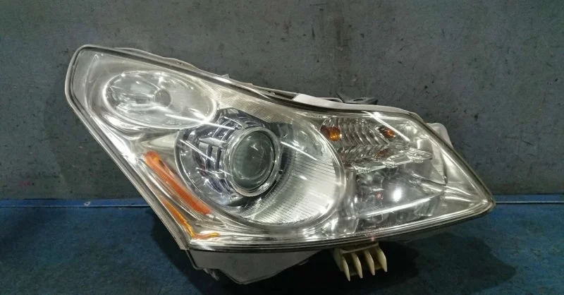 Фара ксенон Infiniti G V36