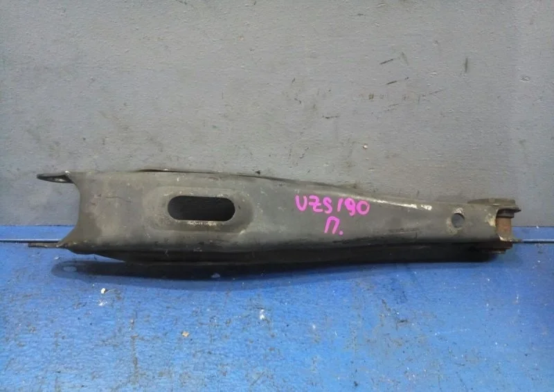 Рычаг нижний Lexus GS 3