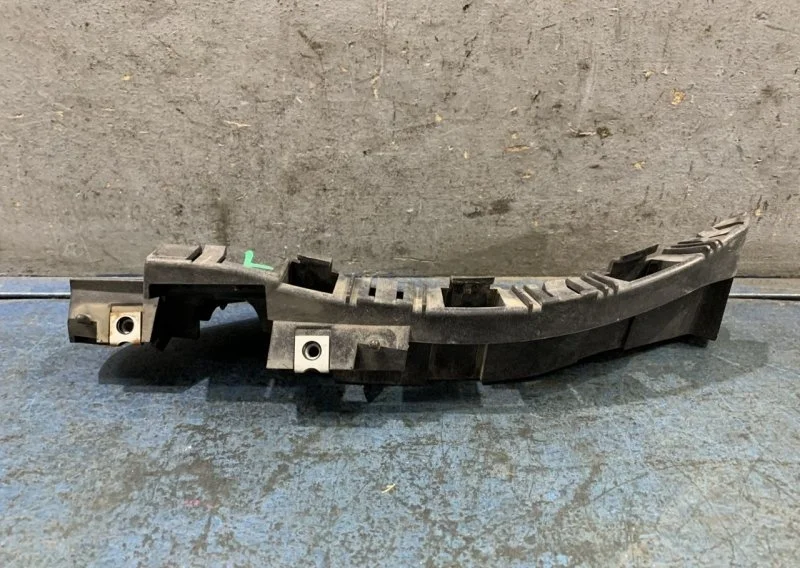 Крепление фары Subaru Forester SH/S12