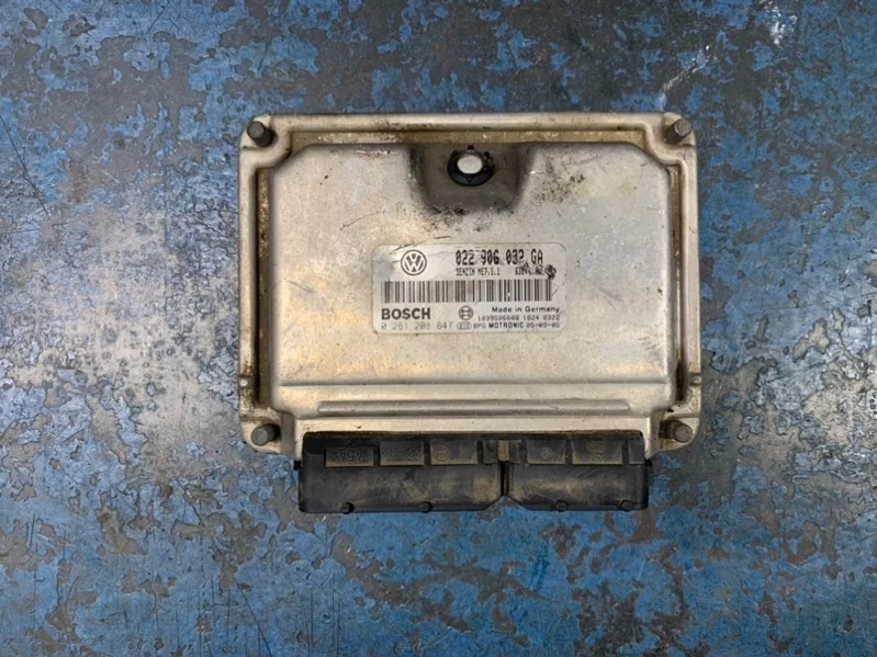 Блок управления двигателем Volkswagen Touareg GP