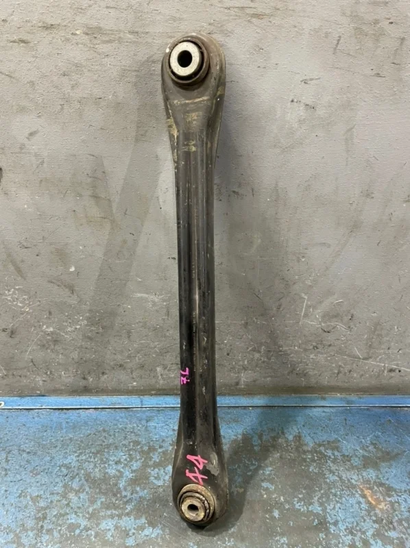 Штанга поперечная Volkswagen Touareg GP