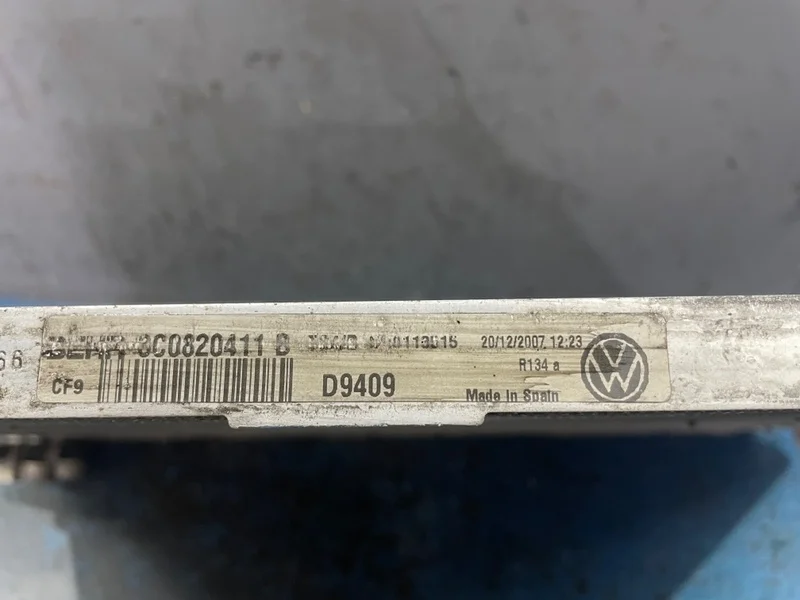 Радиатор кондиционера Volkswagen Passat B6