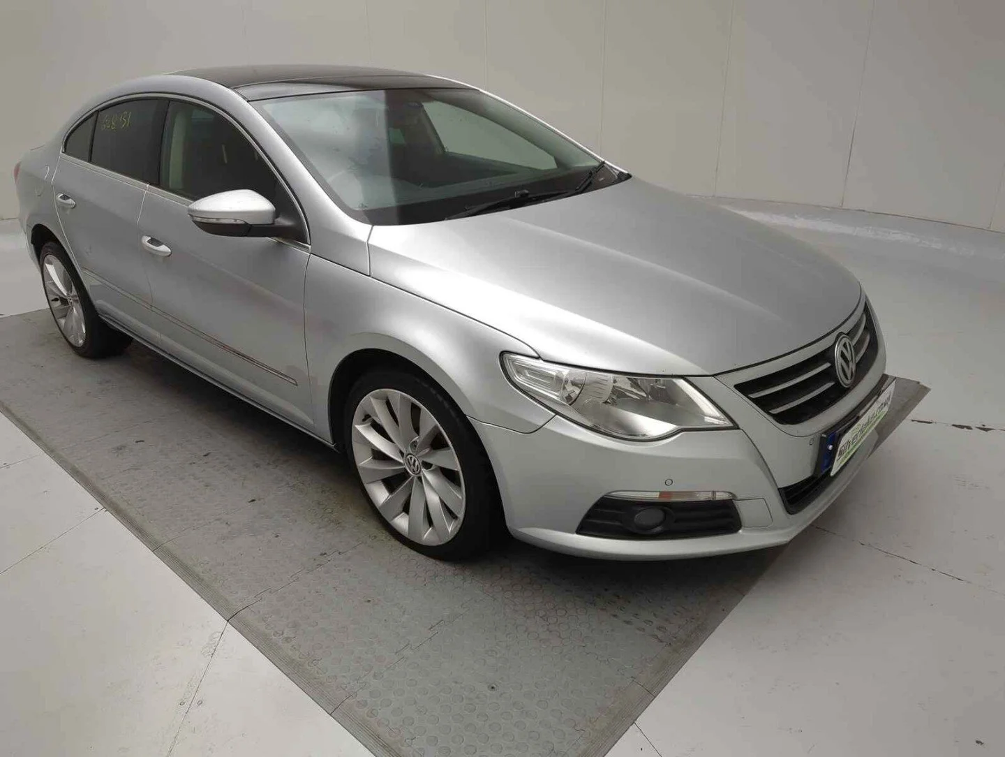 Продажа Volkswagen Passat CC 2.0D (140Hp) (CBAB) FWD AT по запчастям