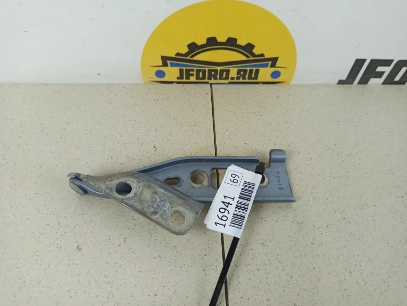 Петля капота Ford Fiesta 2006 Mk 5