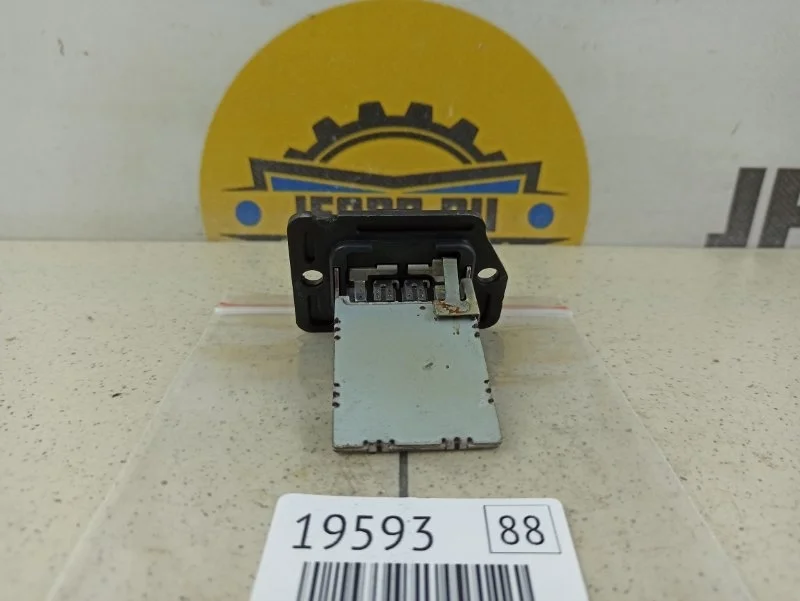 Резистор печки Kia Ceed 2010