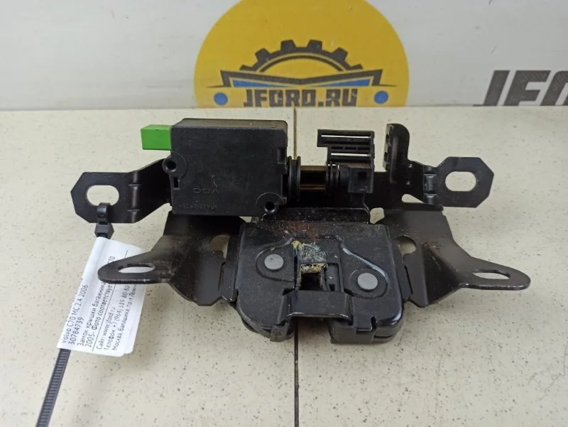 Замок крышки багажника Volvo C70 2006 MC