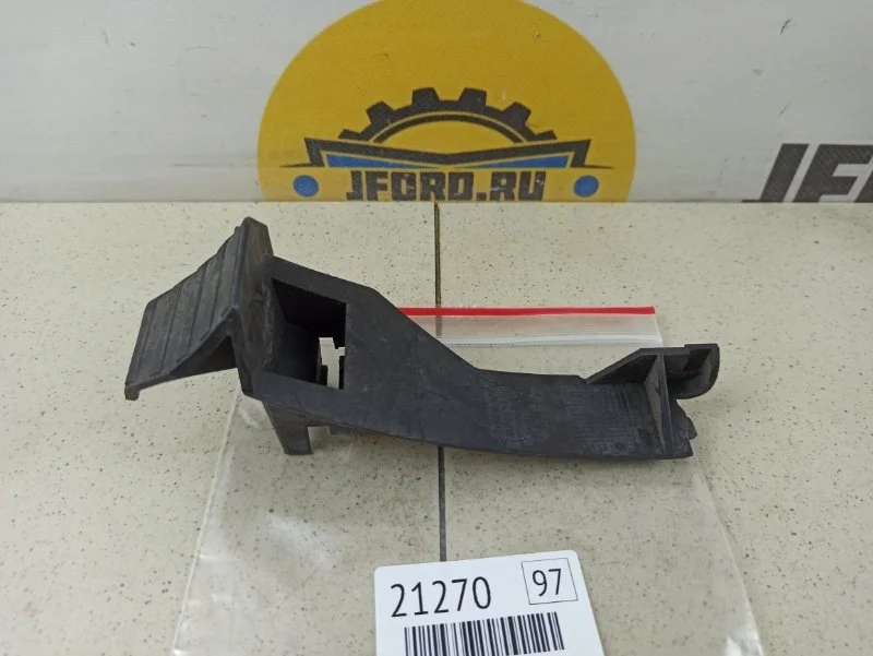 Кронштейн бампера Volvo C70 2006 MC